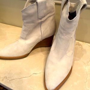 Aquatalia suede bootie